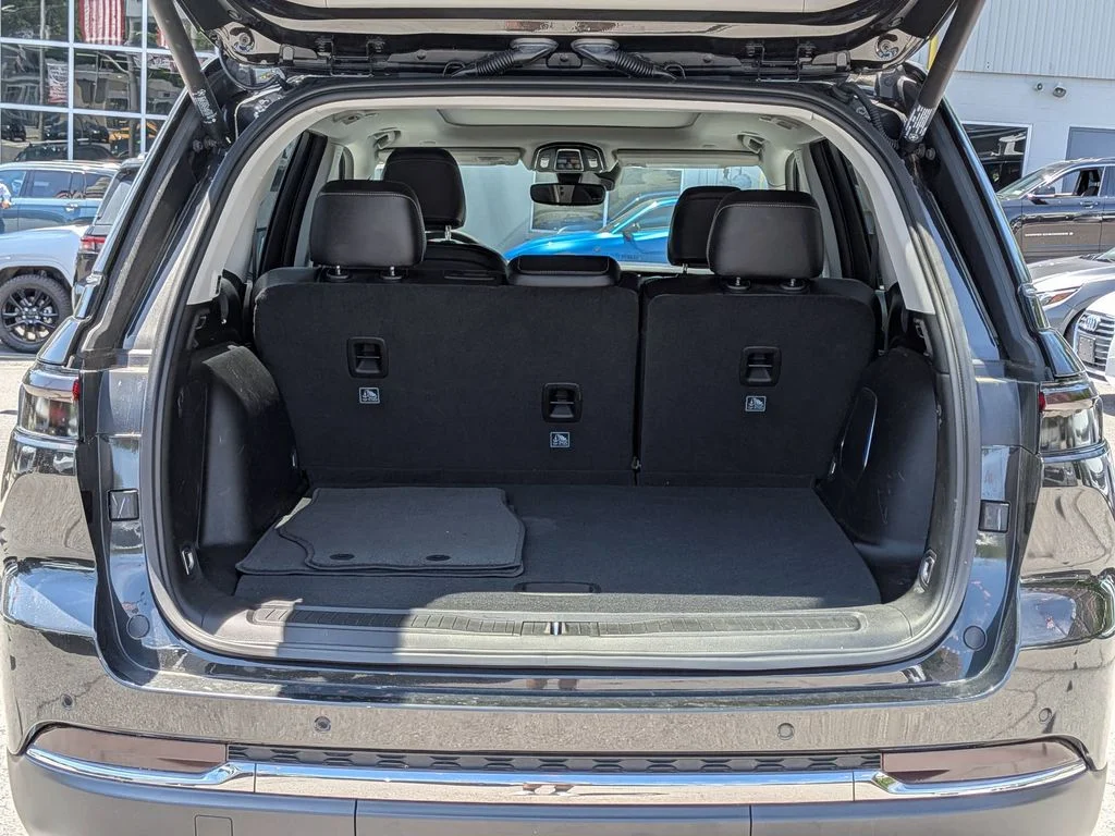 Used 2023 Brown Jeep 4xe image 8