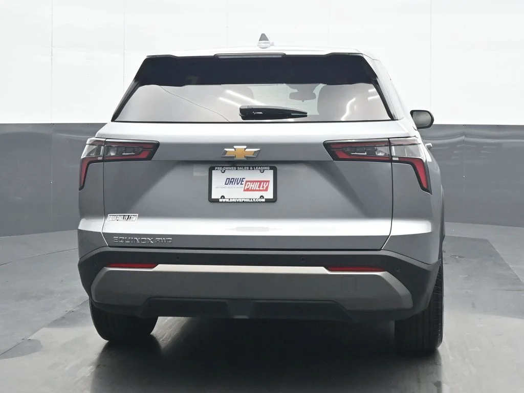 Used 2026 Gray Chevrolet LT image 5