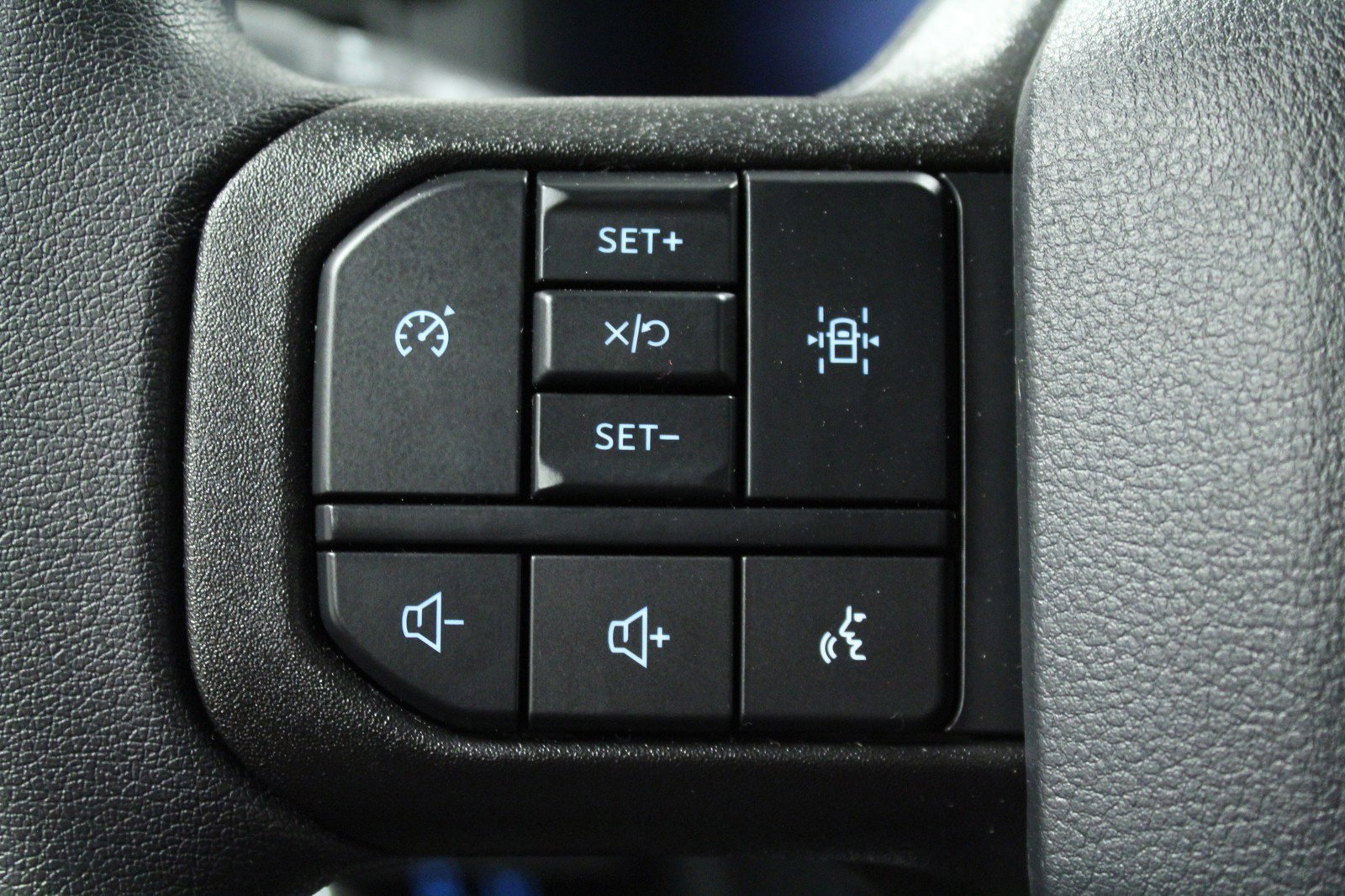 2025 Ford F-150 STX - Photo 20