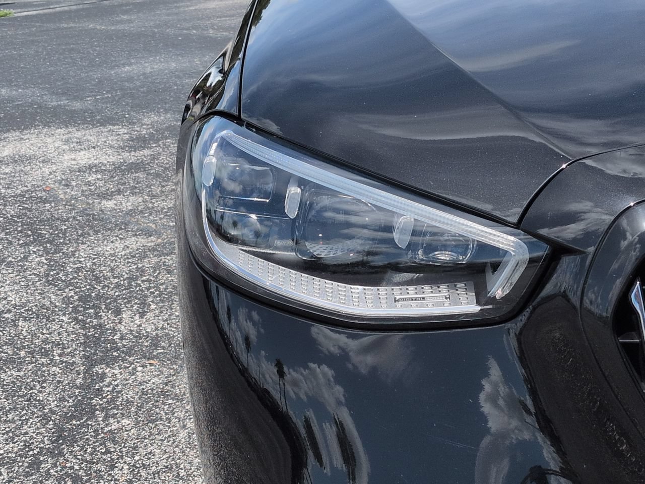 Used 2023 Obsidian Black Mercedes-Benz Maybach S 680 image 9
