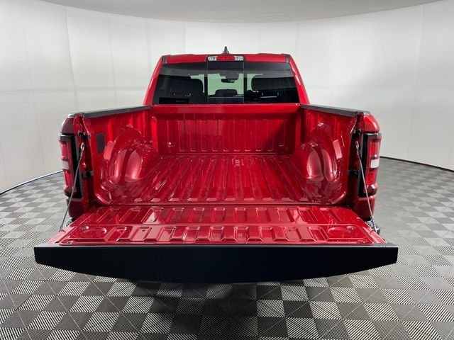 New 2026 Molten Red Pearl-Coat Exterior Paint RAM Warlock image 6