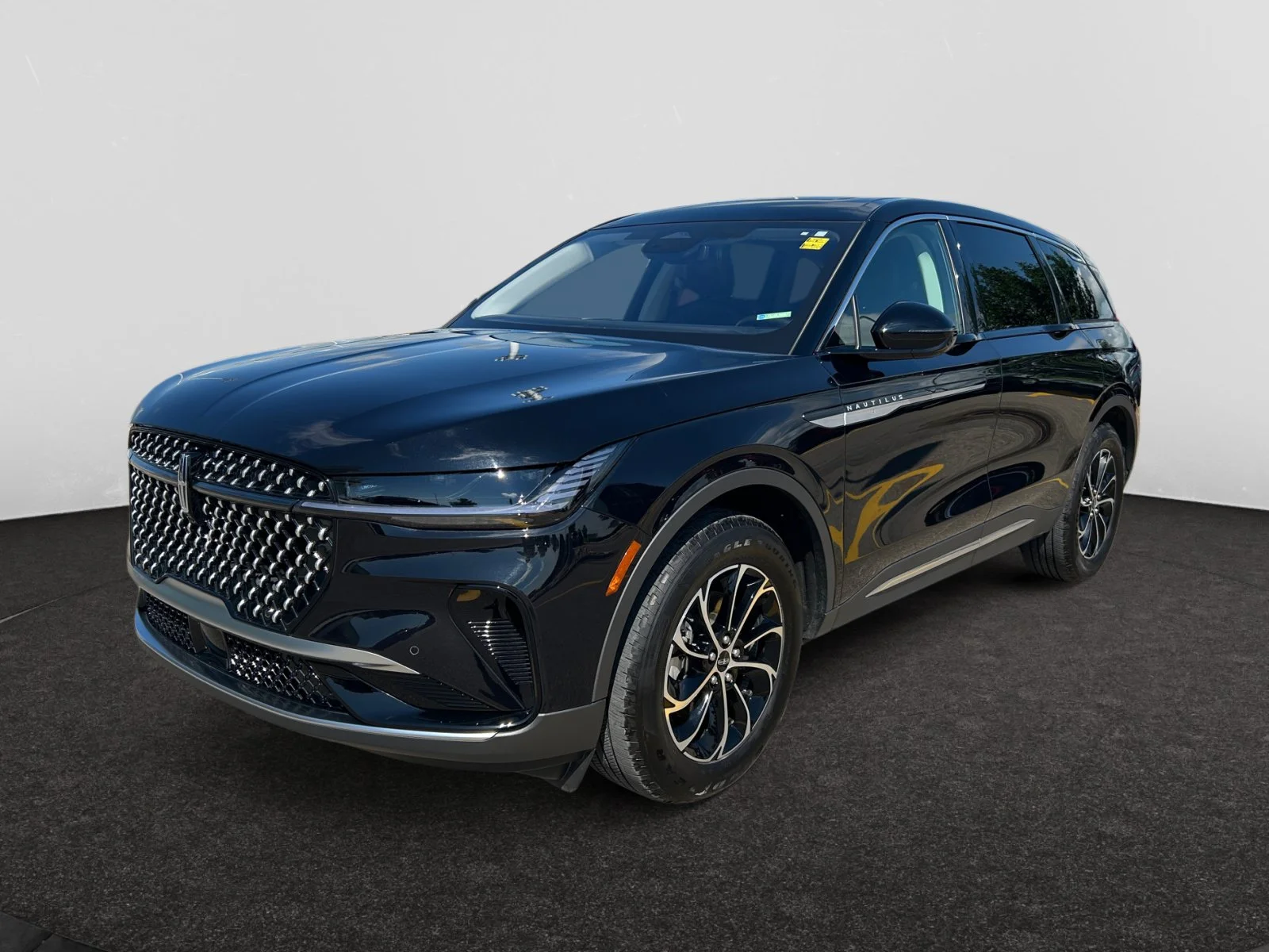 Used 2025 BLACK Lincoln PREMIERE AWD image 1
