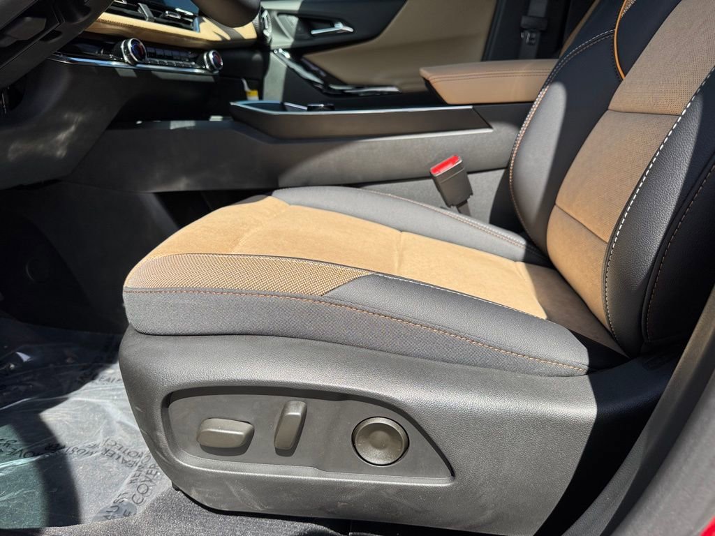 2025 Chevrolet Equinox ACTIV - Photo 26