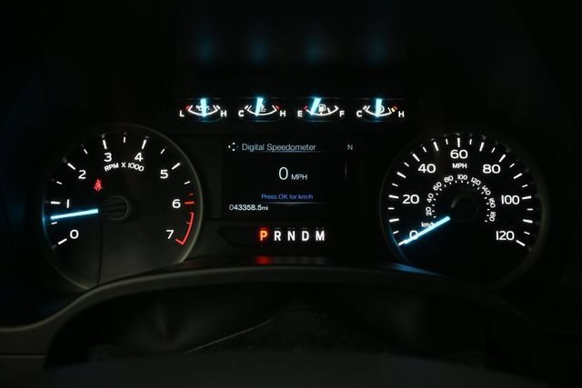 Used 2020 Black Ford XLT image 9