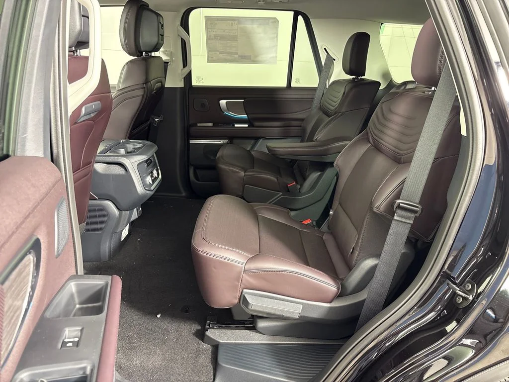 New 2026 Black Ford Platinum image 27