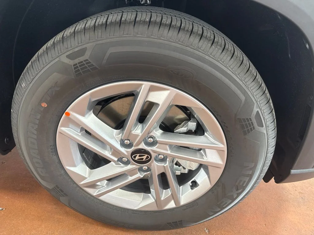 New 2026 Phantom Black Hyundai SE image 11