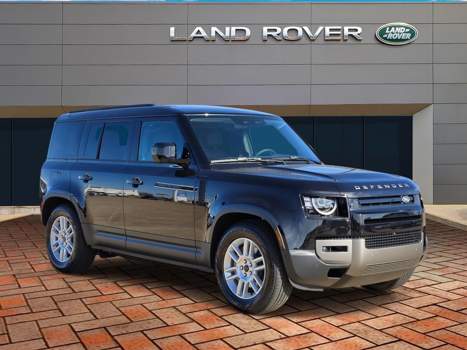2026 Land Rover Defender 110 S P300's photo