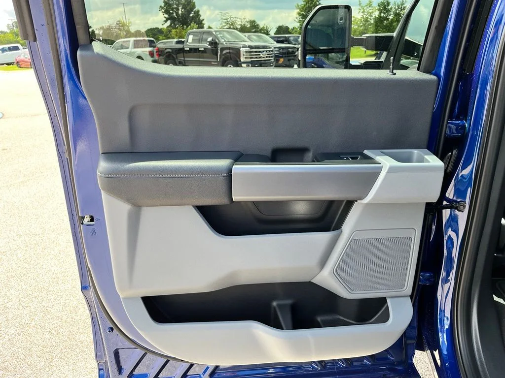 New 2026 Blue Ford XLT image 12