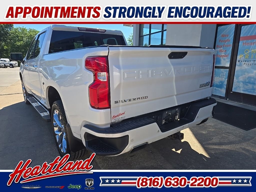 Used 2019 Beige Chevrolet High Country image 8