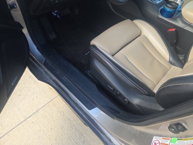 Used 2020  Subaru Limited image 8