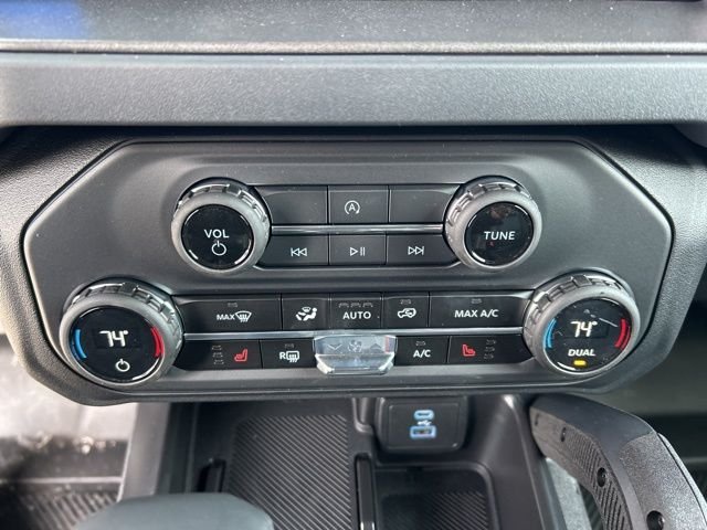 New 2025 Carbonized Gray Metallic Ford Big Bend® image 16