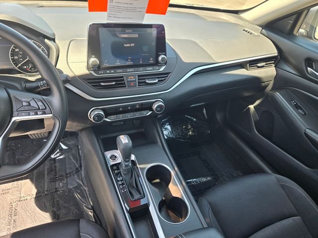 Used 2022 Gray Nissan 2.5 SV image 17