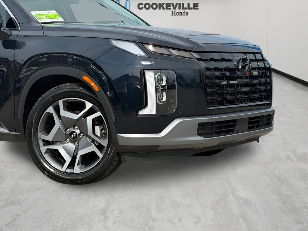 Used 2024 Moonlight Cloud Hyundai SEL image 3