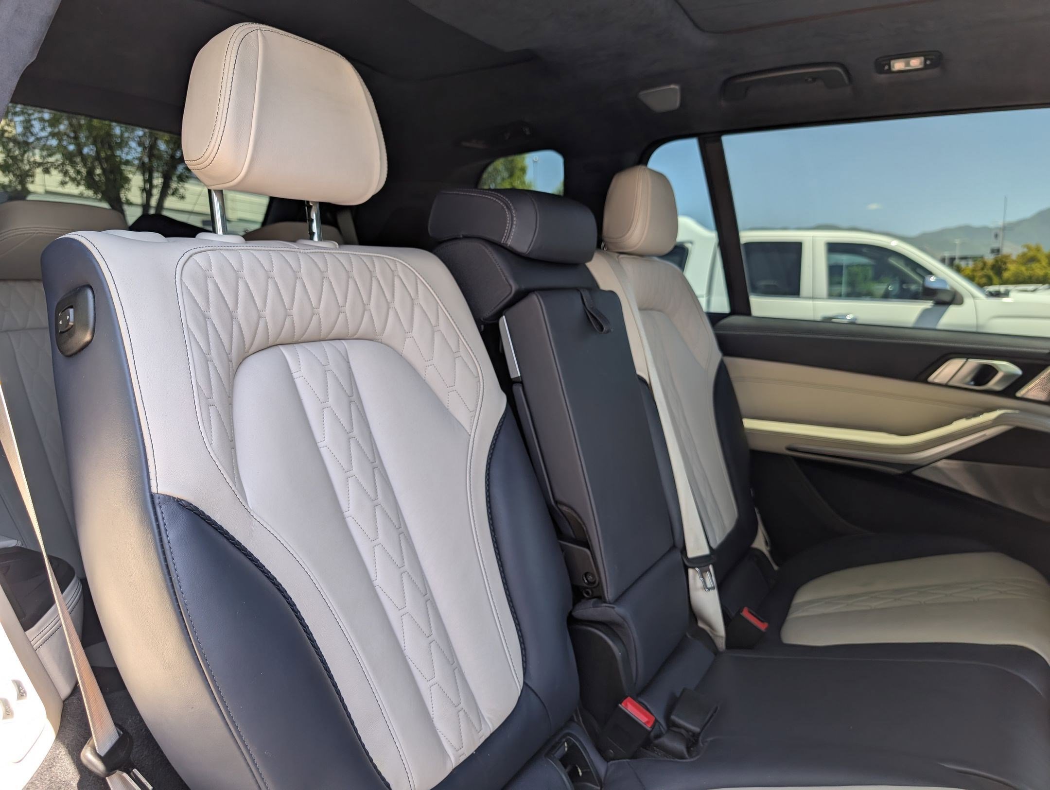 2019 BMW X7 50i - Photo 25