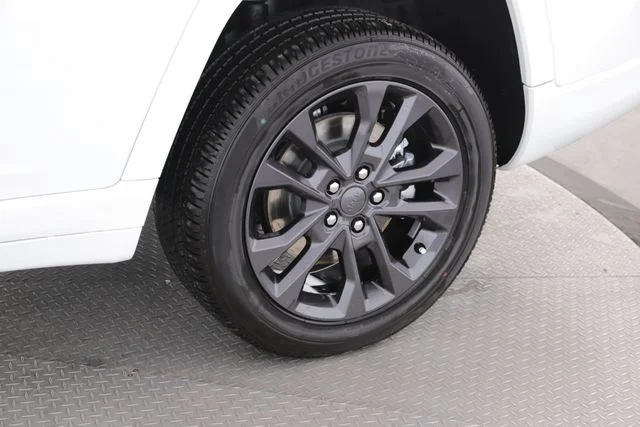 New 2026 Bright White Clearcoat Jeep Limited Reserve image 14