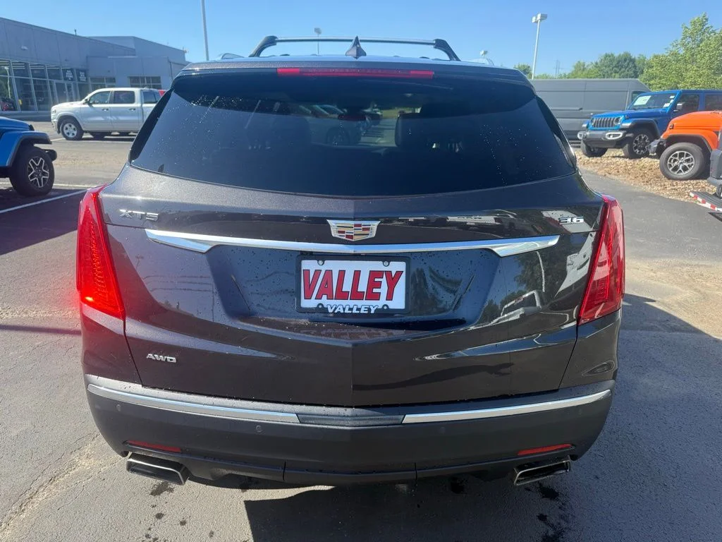 Used 2018 Gray Cadillac Premium Luxury image 5