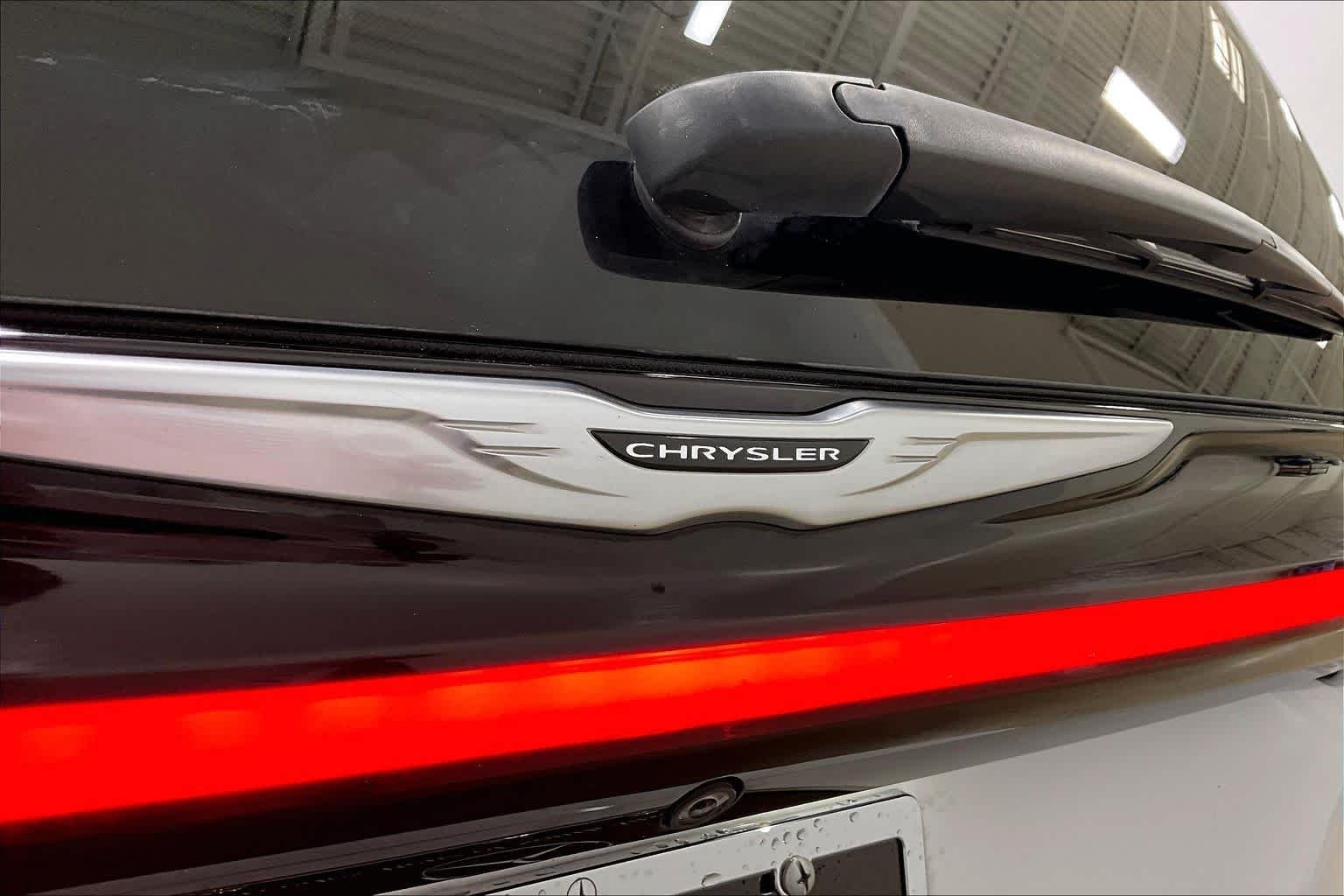 Used 2024 Bright White Clearcoat Chrysler Touring L image 30