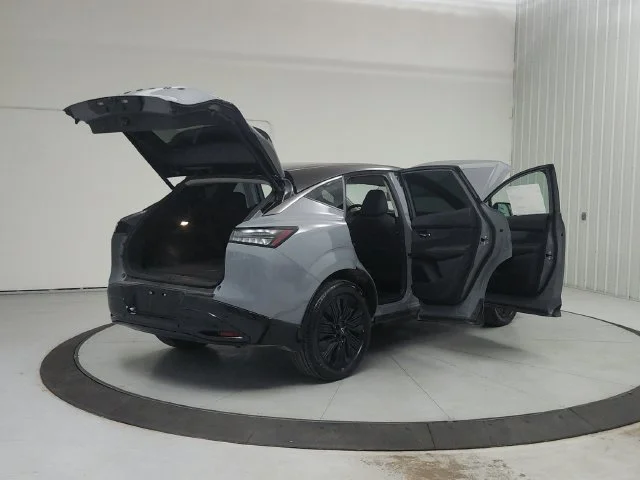 New 2027 Gray Nissan Dark Armor image 16