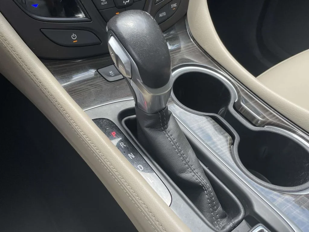 Used 2020 Brown Buick Preferred image 30