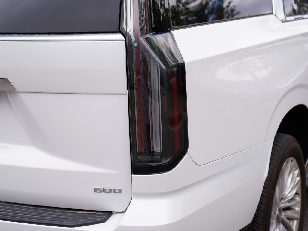 Used 2025 Crystal White Tricoat Cadillac 4WD Premium Luxury image 14