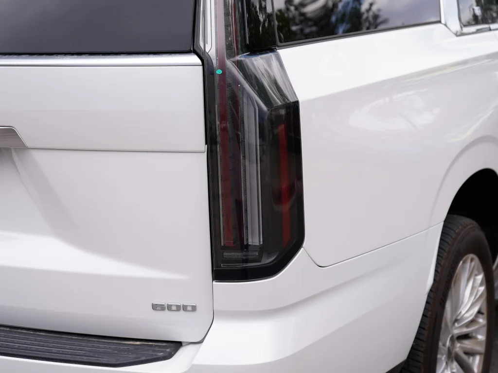 Used 2025 Crystal White Tricoat Cadillac 4WD Premium Luxury image 14