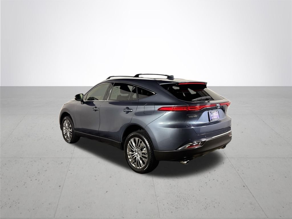 Used 2022 Coastal Gray Metallic Toyota XLE image 8