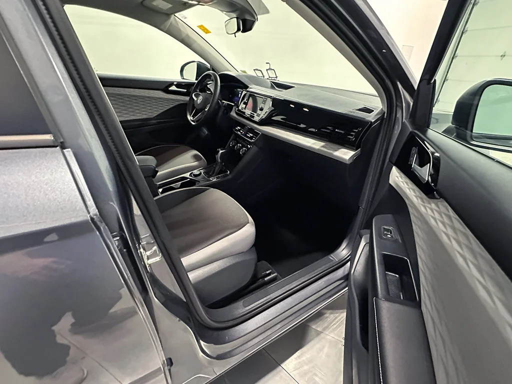 Used 2024 Gray Volkswagen 1.5T S image 22