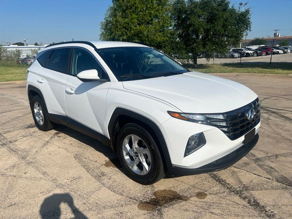 Used 2024 White Hyundai SEL image 18