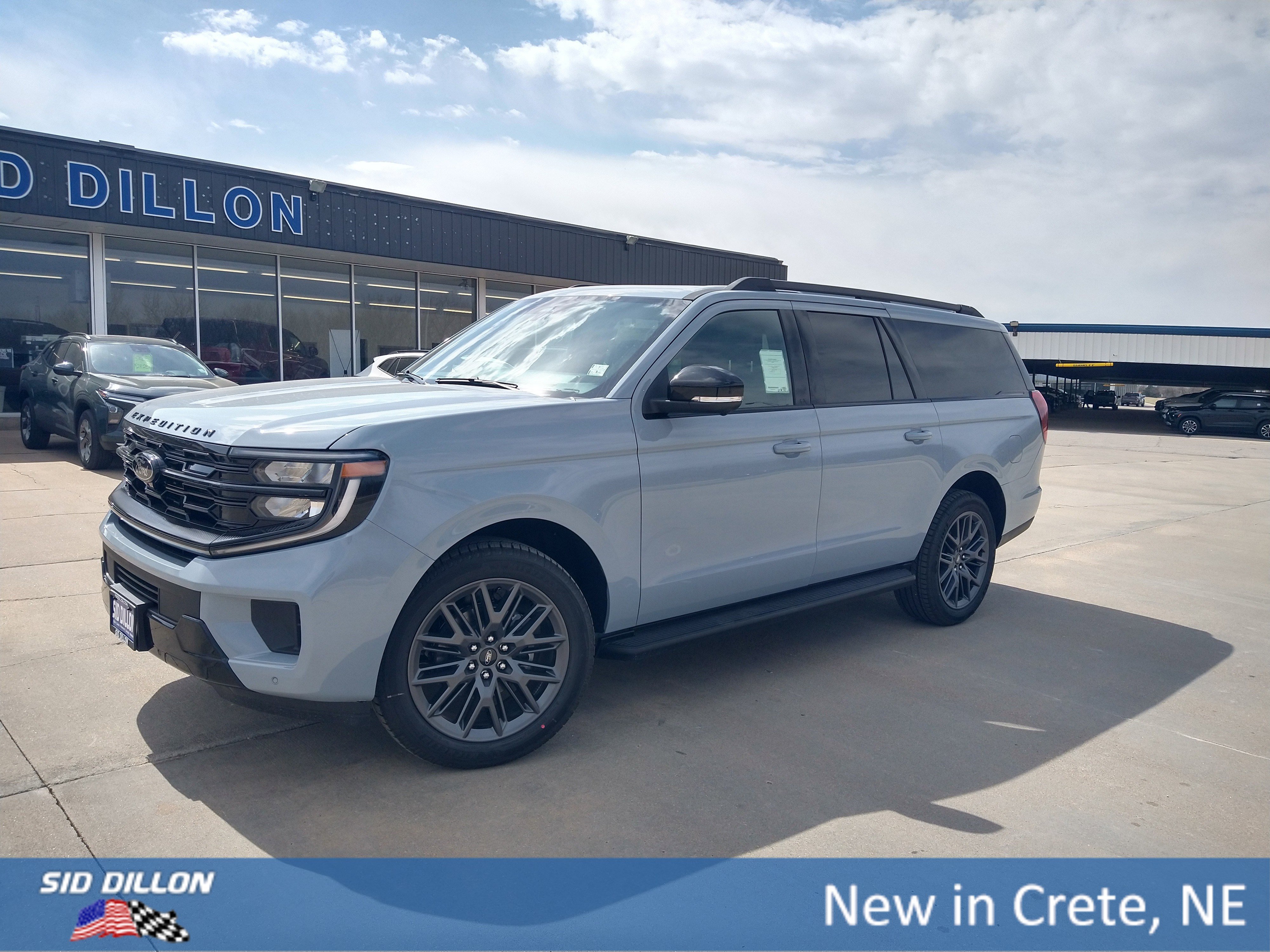 Glacier Gray Metallic Tri-Coat 2026 Ford Expedition MAX Platinum 4WD SUV / Crossover Four-Wheel Drive
