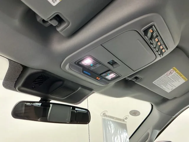 New 2026 Oxford White Ford XL image 23