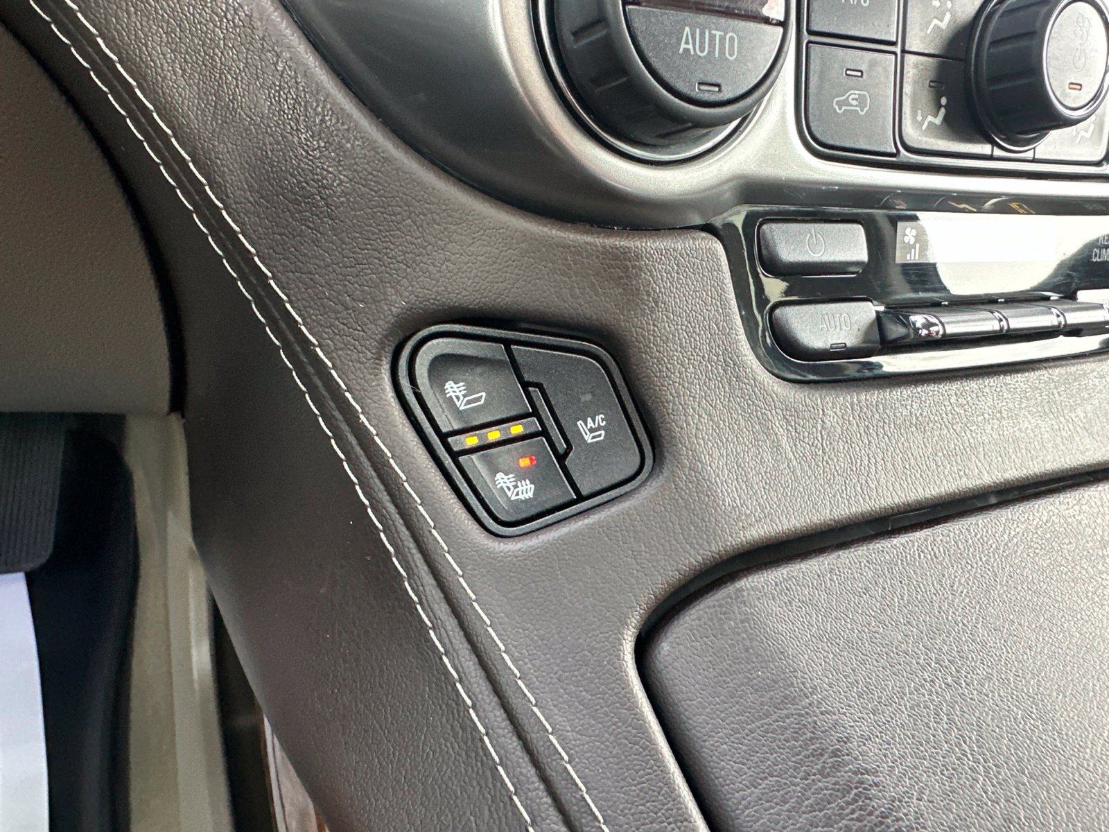 Used 2015 Black Chevrolet LTZ image 67
