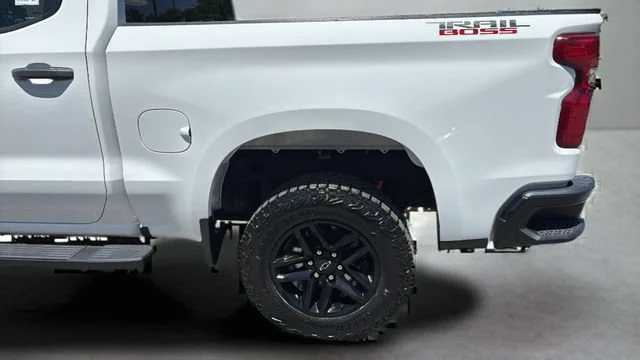 Used 2024 Summit White Chevrolet Custom Trail Boss image 34