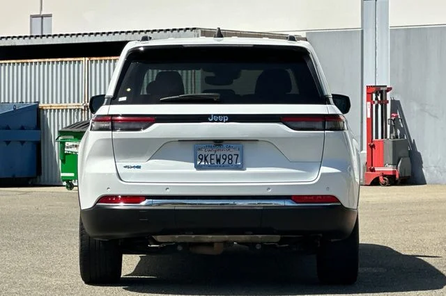 Used 2024 White Jeep 4xe image 5