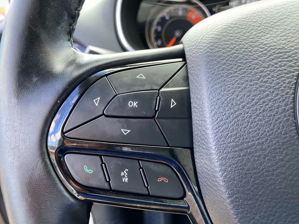 Used 2020 White Jeep Latitude Plus image 19