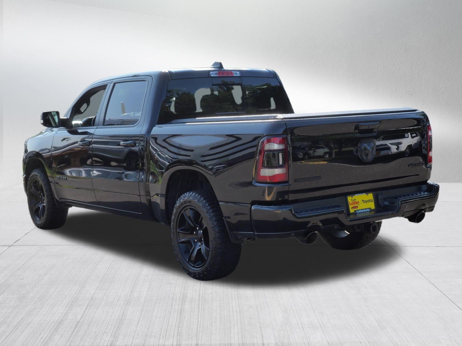 Used 2021 Diamond Black Crystal Pearlcoat Ram Big Horn image 5