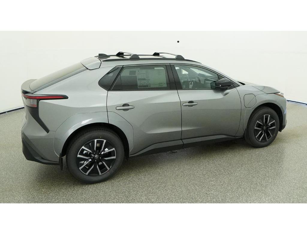 New 2026 Heavy Metal Toyota XLE image 10