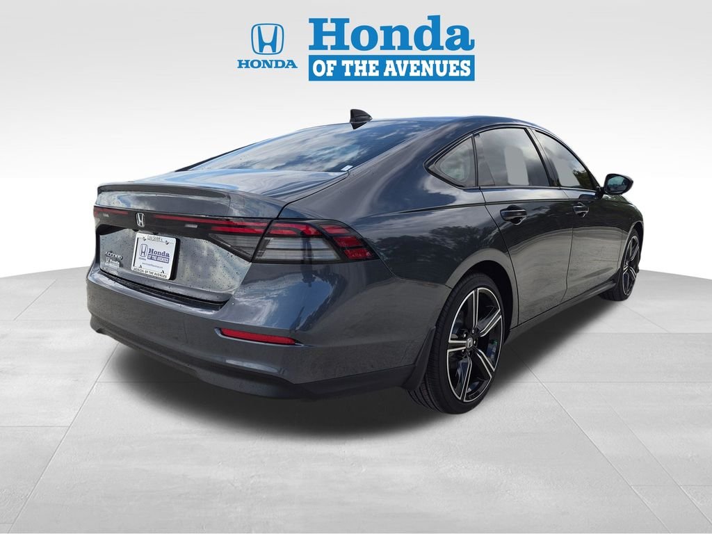 New 2026 Meteorite Gray Metallic Honda SE image 6