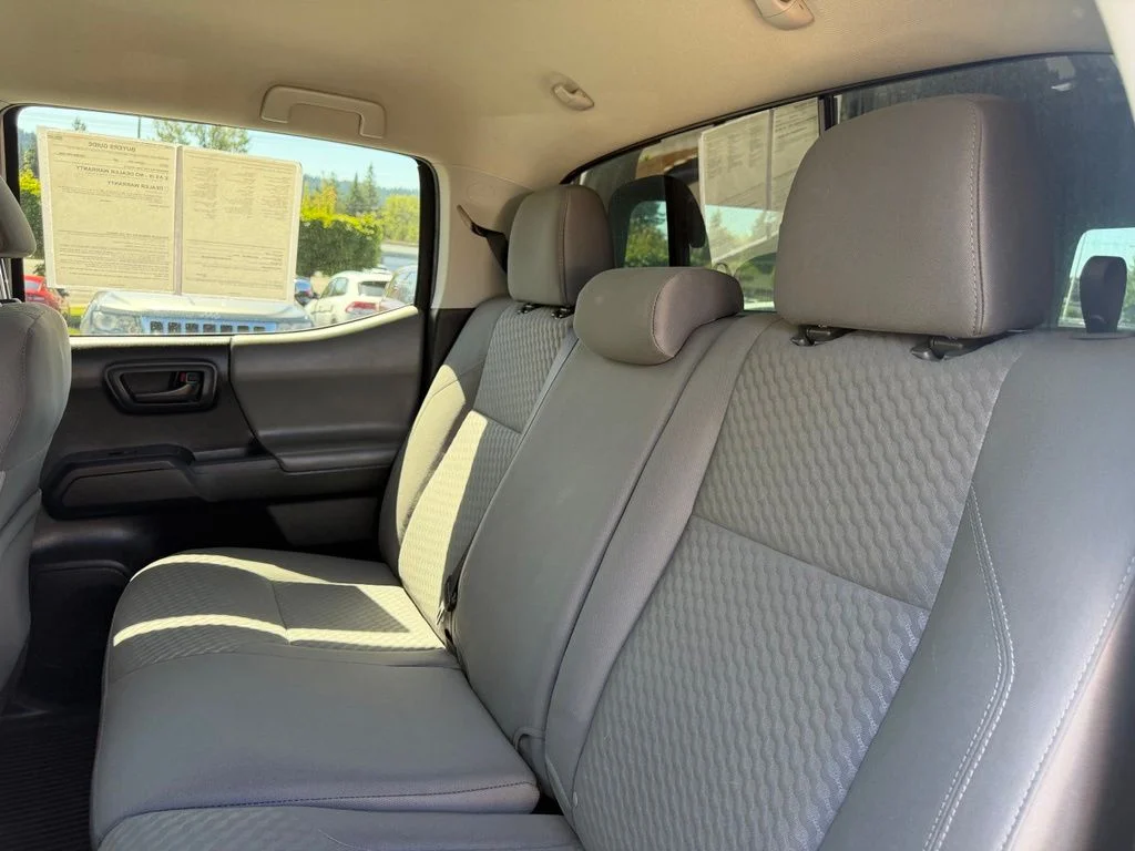 Used 2022 White Toyota SR image 29