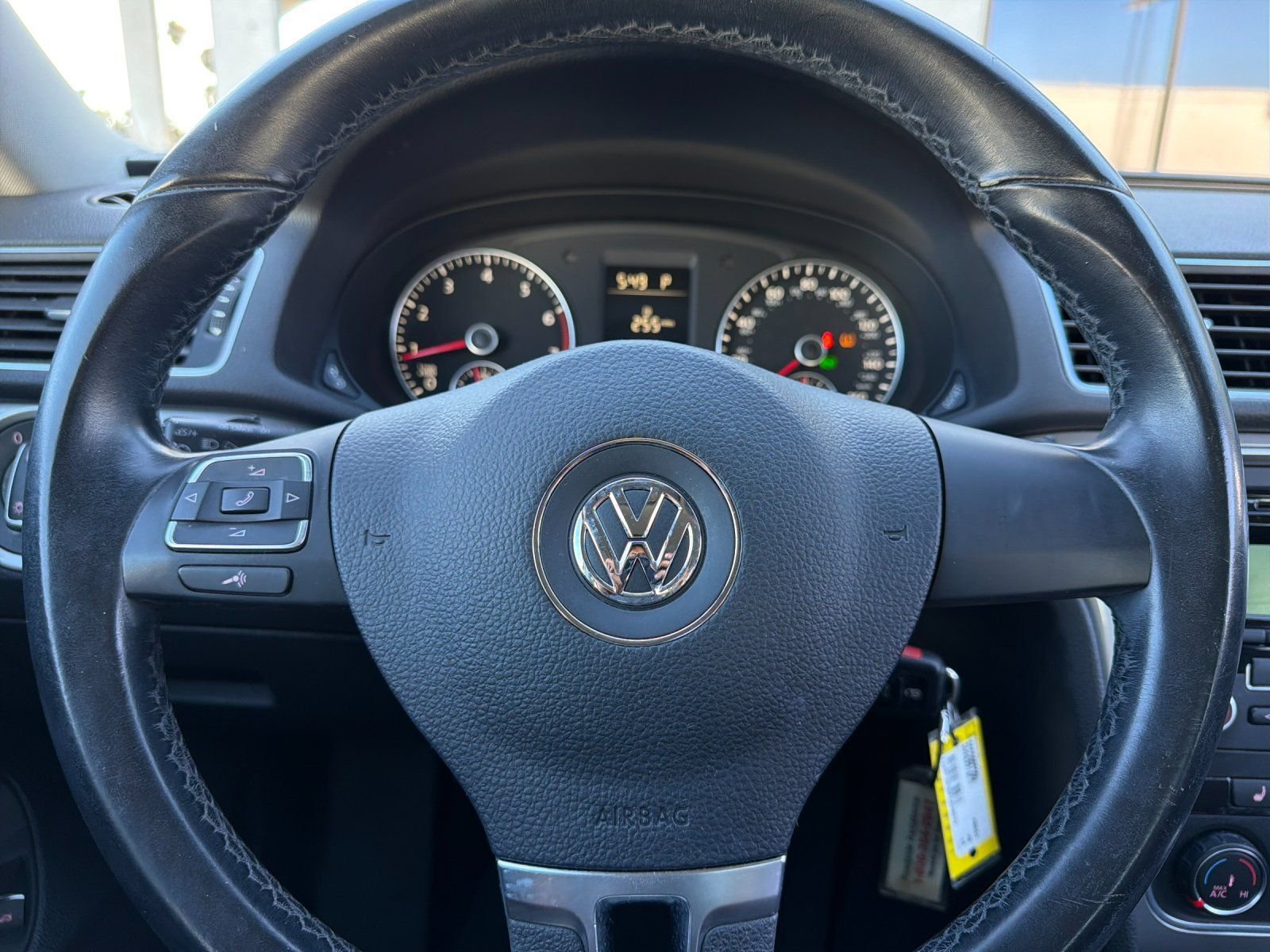Used 2014  Volkswagen 1.8T Wolfsburg Edition image 20