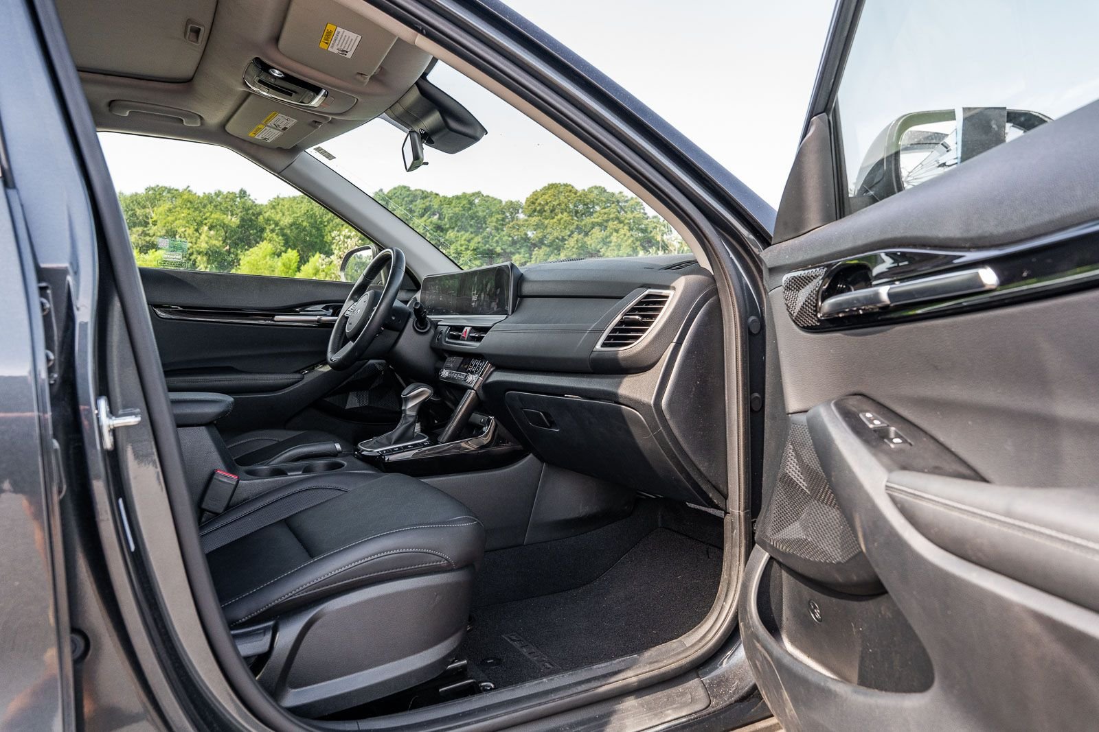 Used 2026 Gray Kia EX image 11