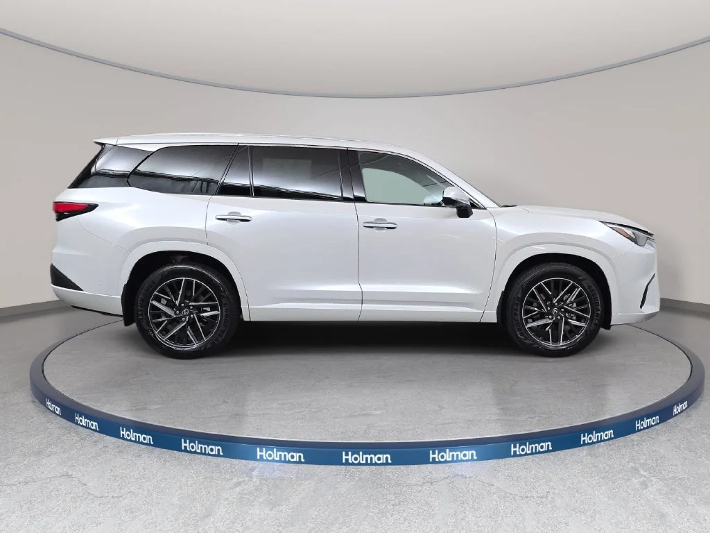 New 2026 Wind Chill Pearl Lexus PREMIUM AWD image 4