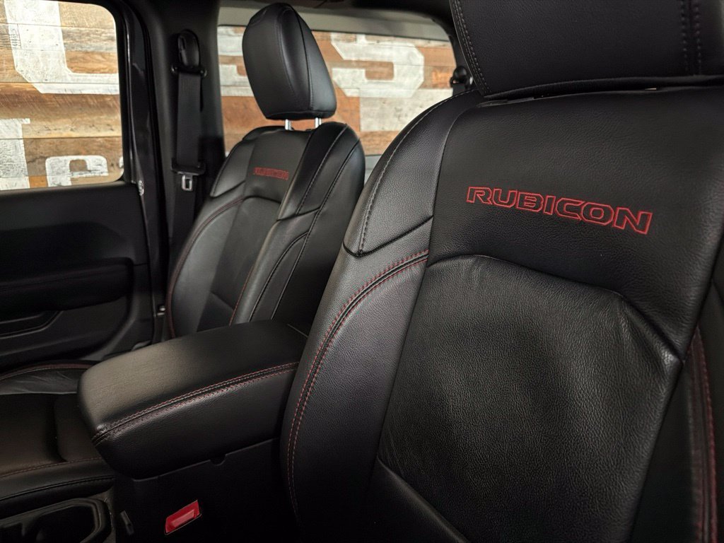 Used 2018 Crystal Metallic Jeep Rubicon image 8
