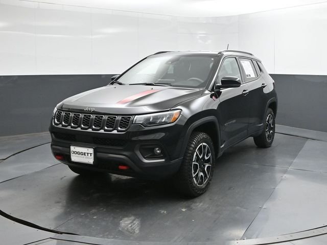 Used 2024 Black Jeep Trailhawk image 1