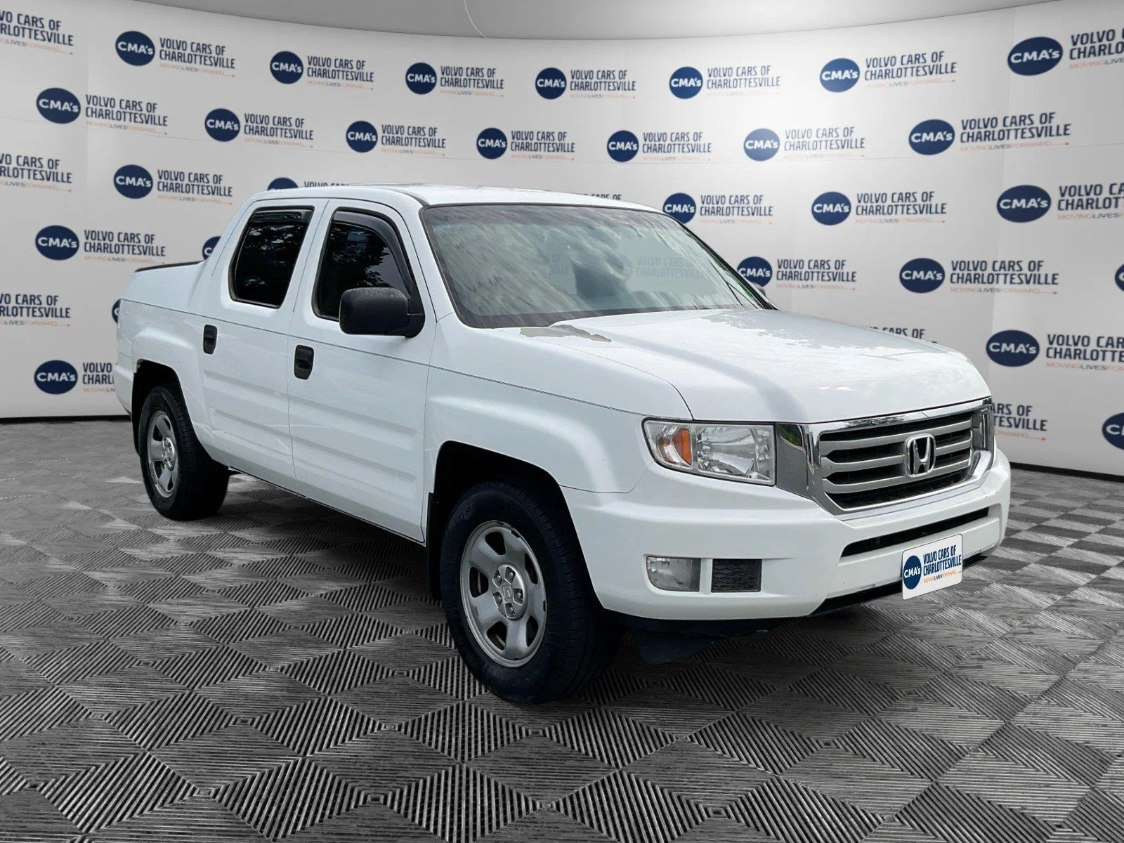 Used 2012 Taffeta White Honda RT image 7