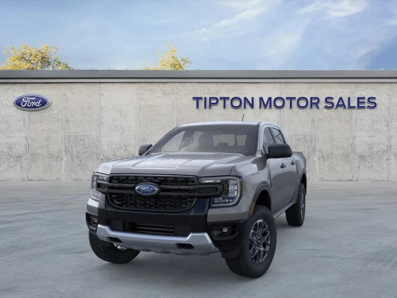 New 2026 Carbonized Gray Metallic Ford XLT image 2