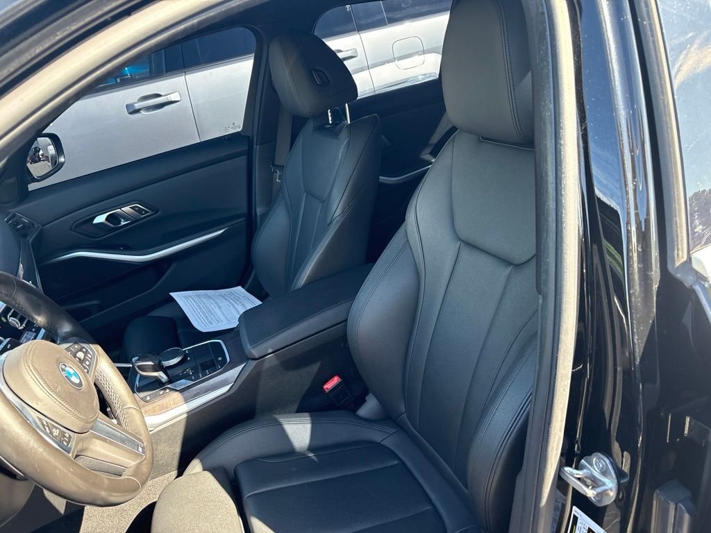 Used 2020 Black BMW 330i image 21