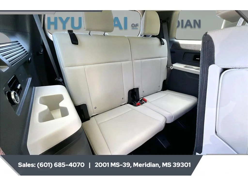 Used 2025 SERENITY WHITE Hyundai SEL image 21