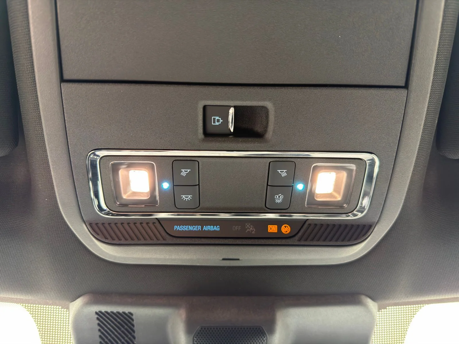 Used 2025 Black Ford Platinum image 30