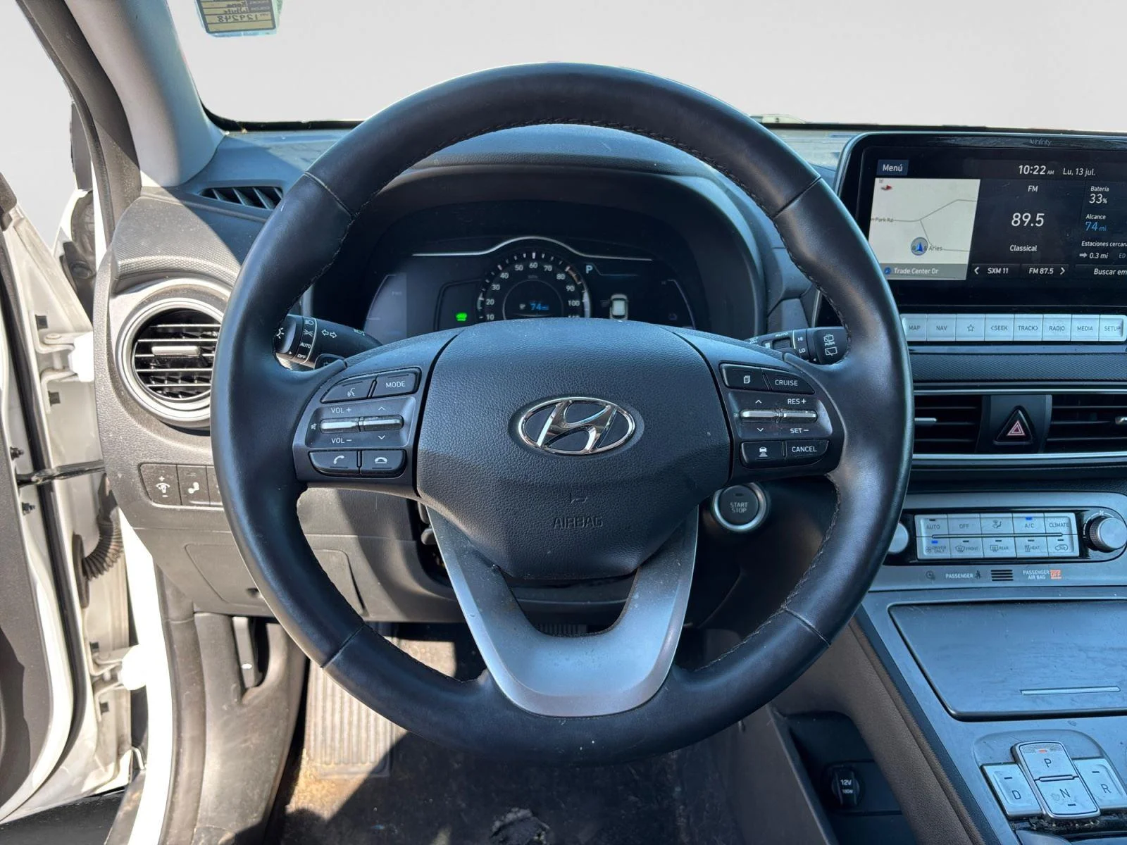 Used 2021 Lunar White Hyundai Ultimate image 11