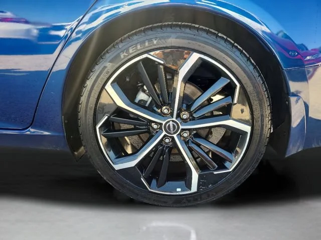 Used 2024 Blue Nissan 2.5 SR image 12